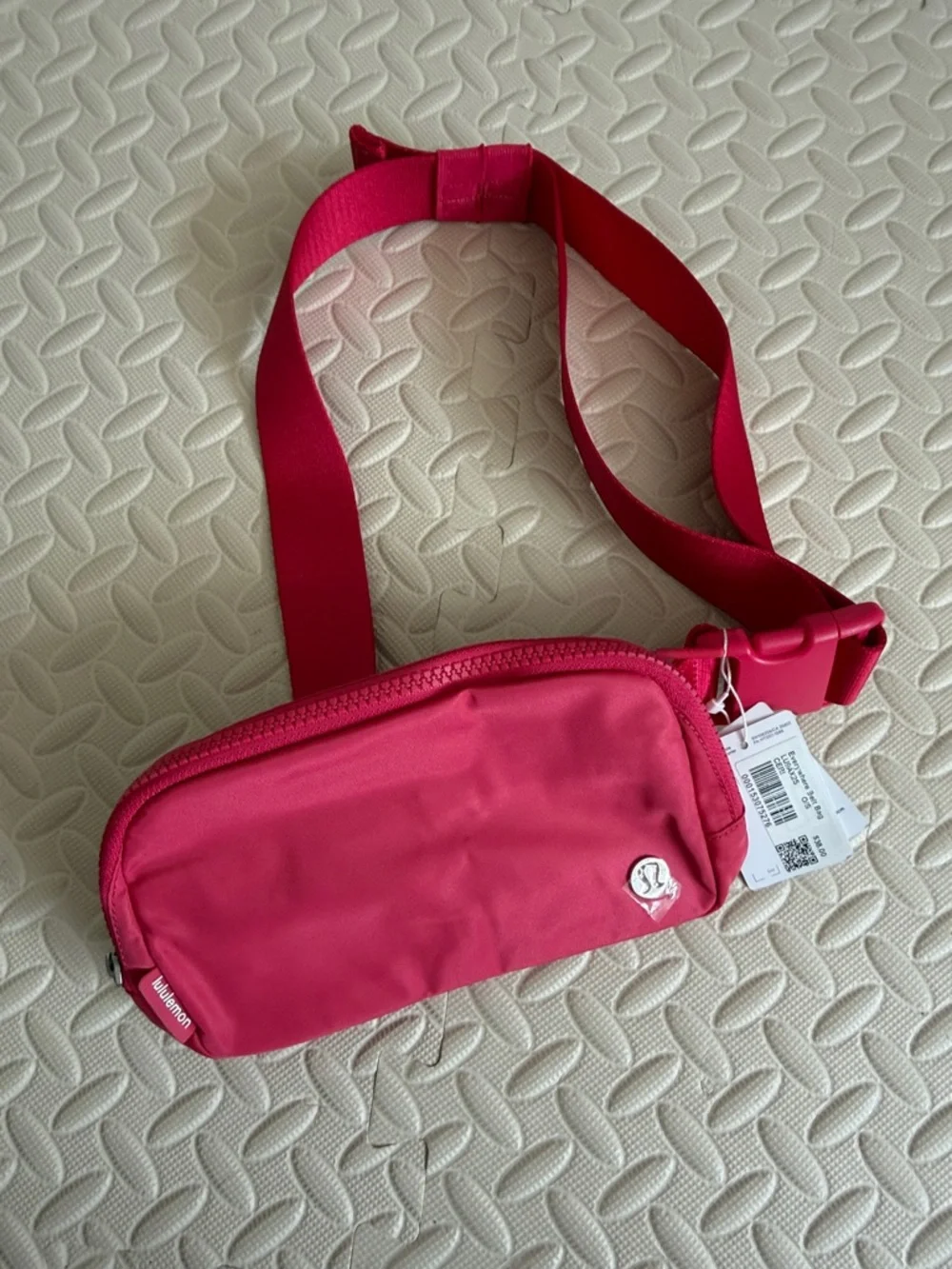 lululemon athletica Hot Pink Crossbody Belt Bag - Picture 3 of 4